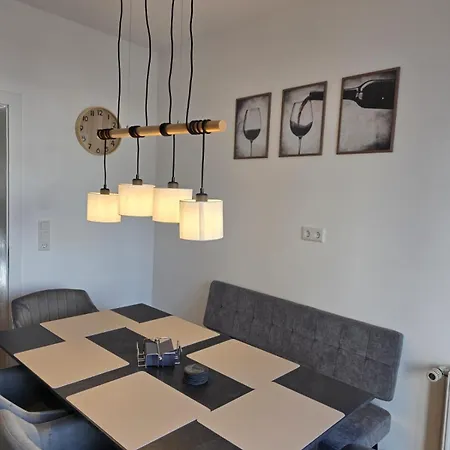 Apartment Wohnen Im Herzen Von Ruedesheim Stilvolles Fuer Familie & Freunde In Bester Lage Ruedesheim am Rhein